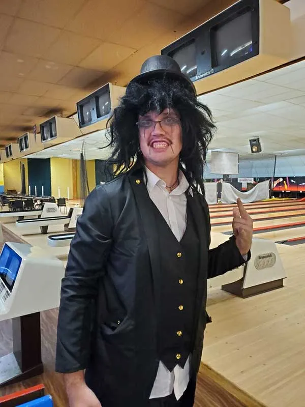 Bowling & Laser Tag — photo 37