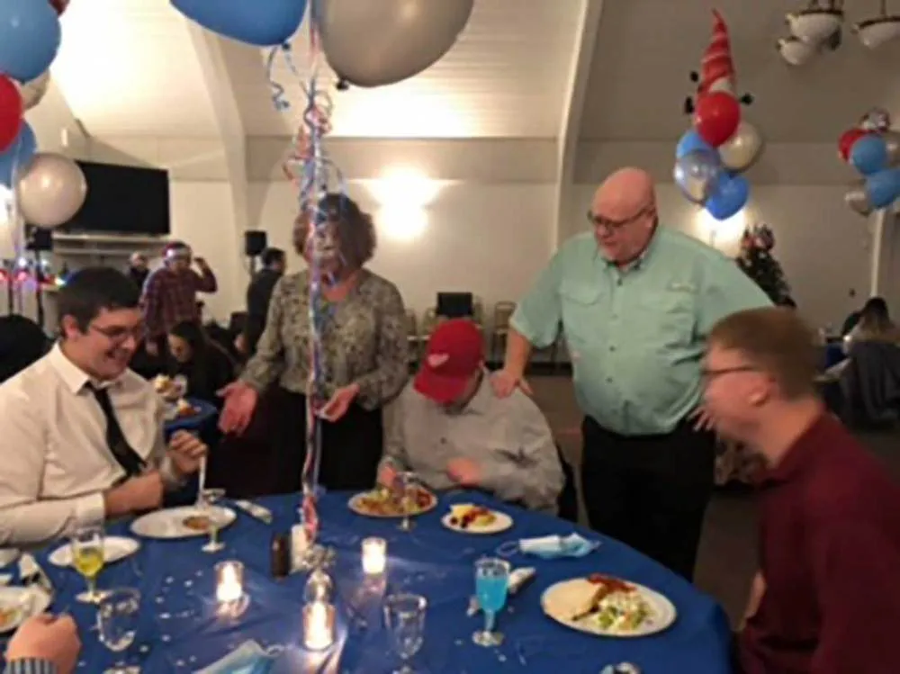 Holiday Party — photo 24